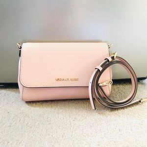 Michael Kors MD Pouchette Crossbody NWT